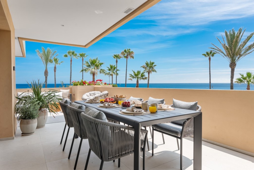 3 Bed, 3 Bath, ApartmentFor Sale, Estepona, Malaga