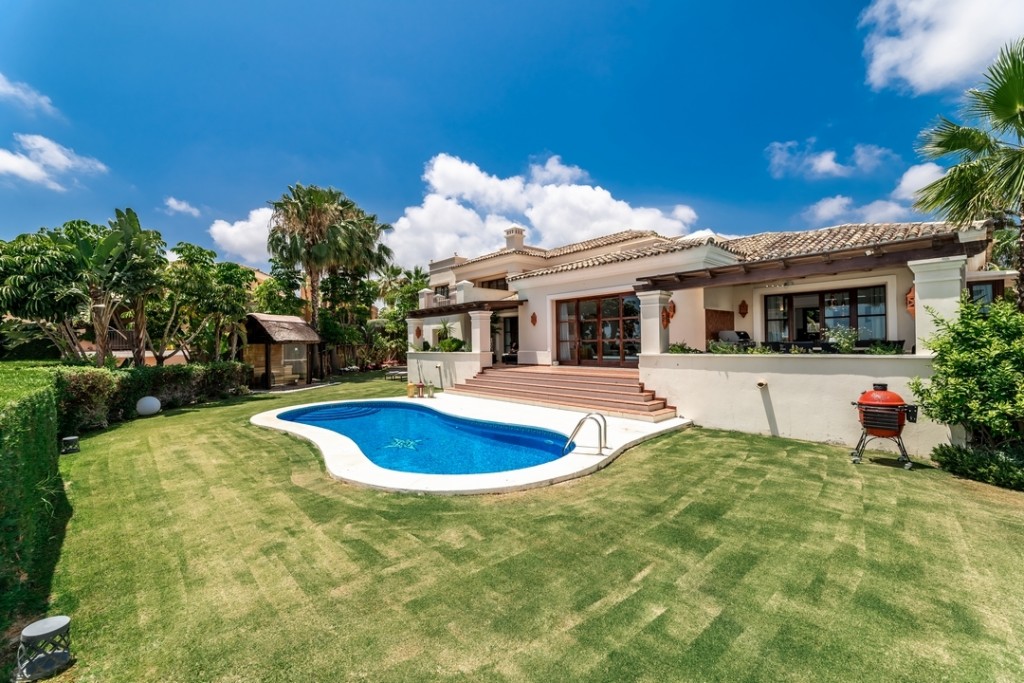 6 Bed, 6 Bath, HouseFor Sale, Nueva Andalucia, Malaga