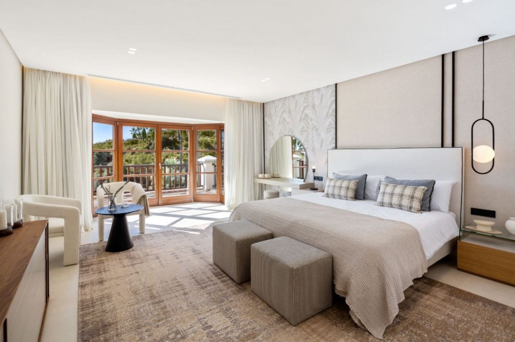 5 Bed, 5 Bath, HouseFor Sale, Marbella, Malaga