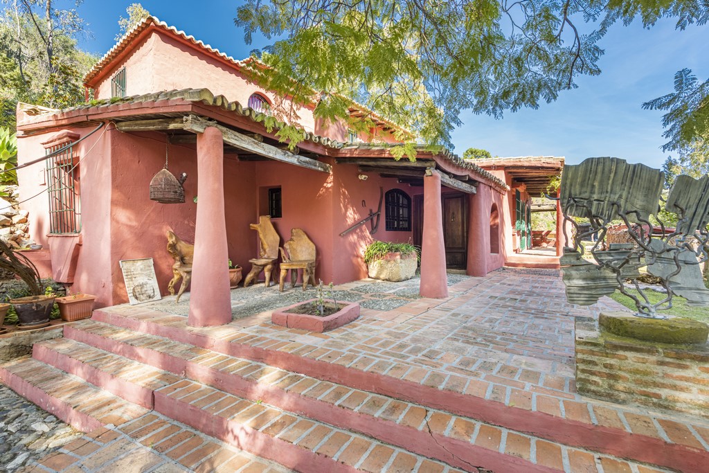 Commercial Property, For Sale