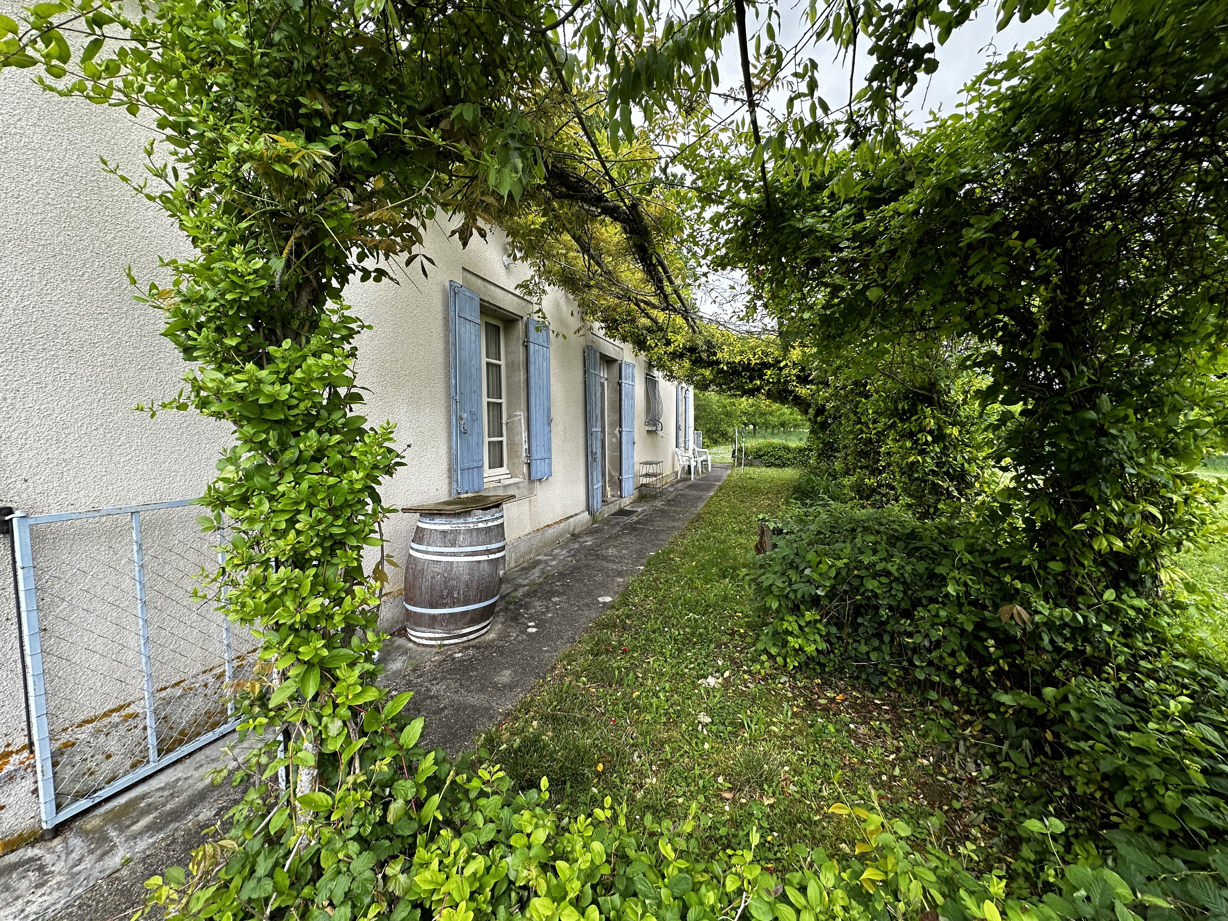 1 Bed, HouseFor Sale, Saint-colomb-de-lauzun, Lot-et-Garonne, Aquitaine, 47410