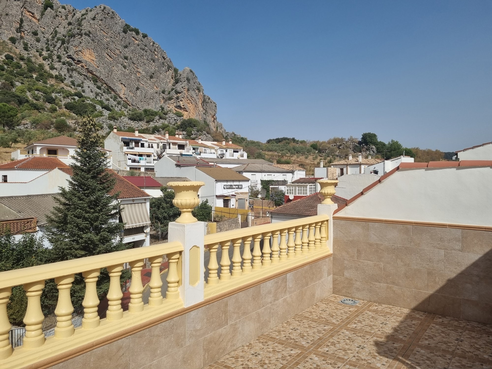 4 Bed, 2 Bath, ApartmentFor Sale, Montejaque, Malaga, 29360