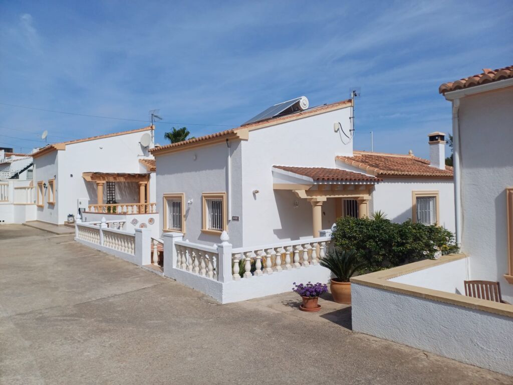 5 Bed, 4 Bath, HouseFor Sale, La Font D'en Carros, Valencia, 46717