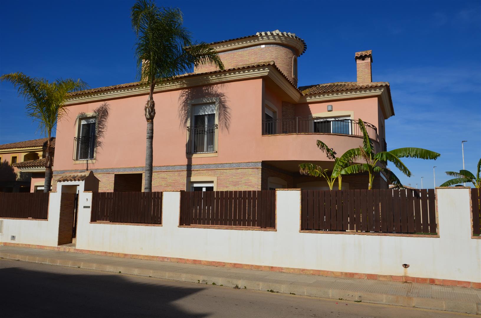 5 Bed, 2 Bath, HouseFor Sale, Los Alcazares, Murcia