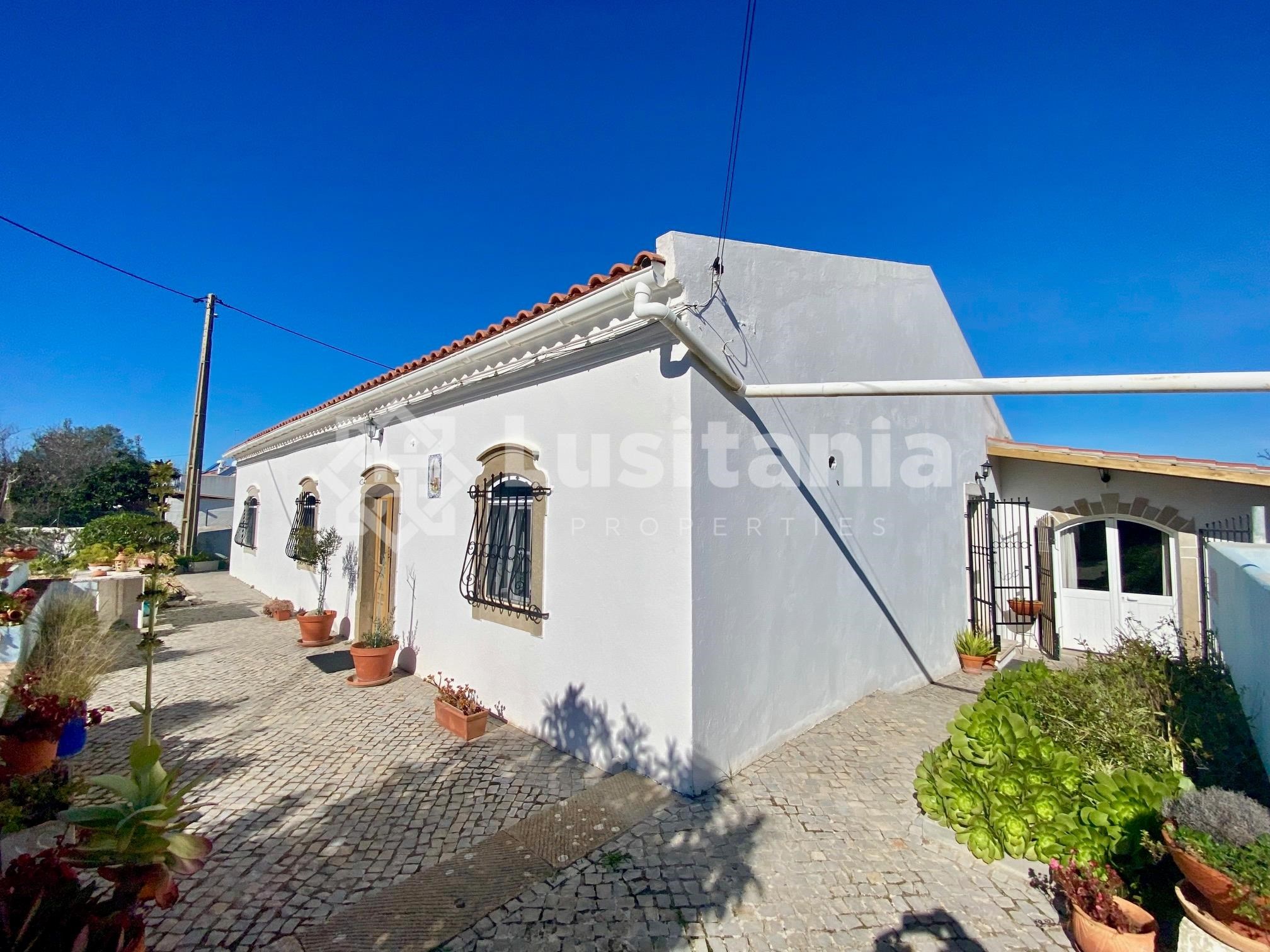 4 Bed, 3 Bath, HouseFor Sale, Sao Bras De Alportel, Faro, 8150-000