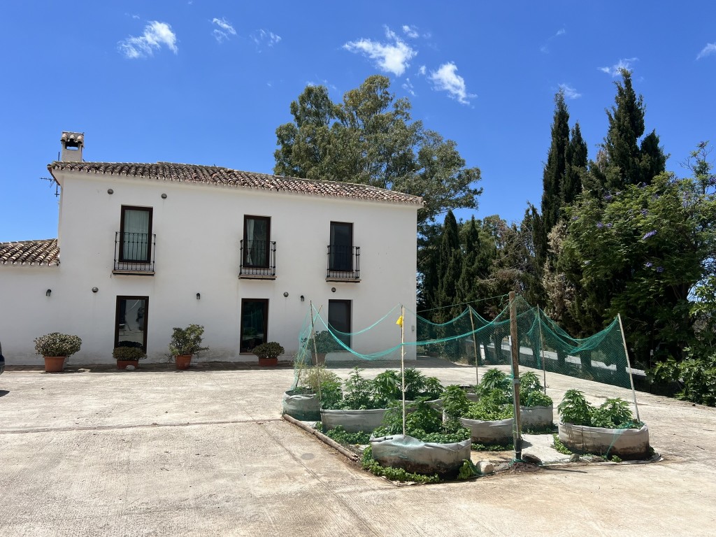 Commercial Property, For Sale