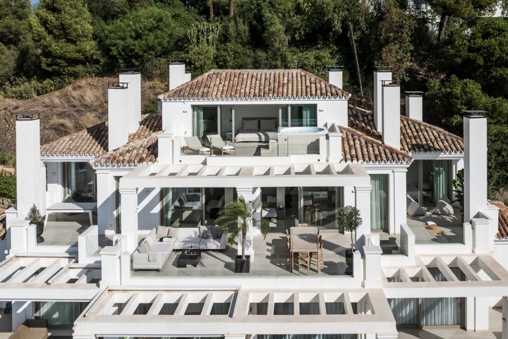 3 Bed, 4 Bath, HouseFor Sale, Nueva Andalucia, Malaga