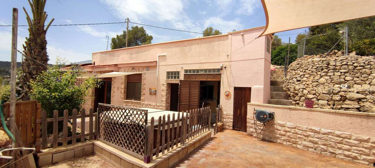 4 Bed, 2 Bath, HouseFor Sale, Chinorlet, Alicante