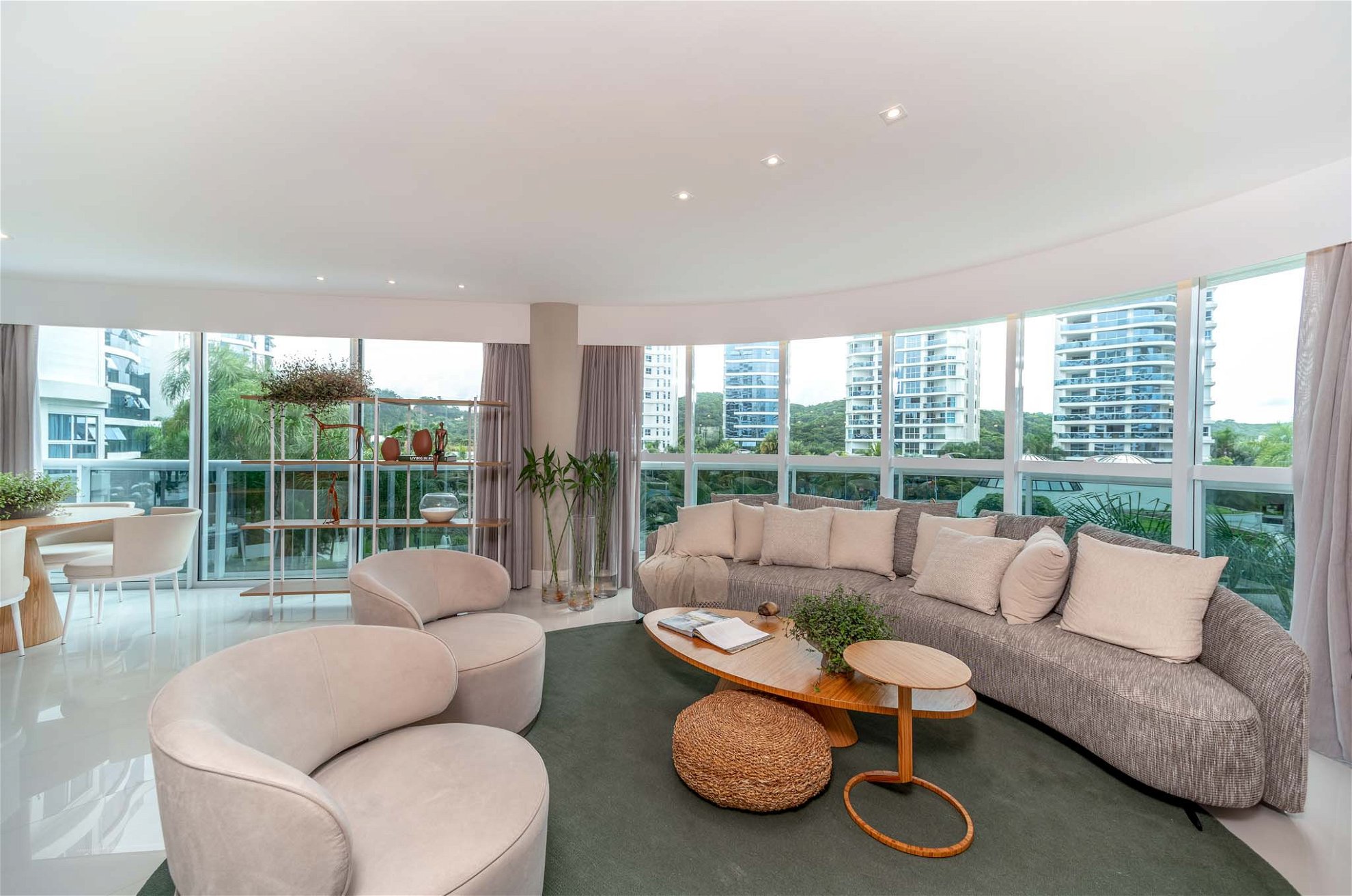 5 Bed, 6 Bath, ApartmentFor Sale, Santa Catarina, Brazil