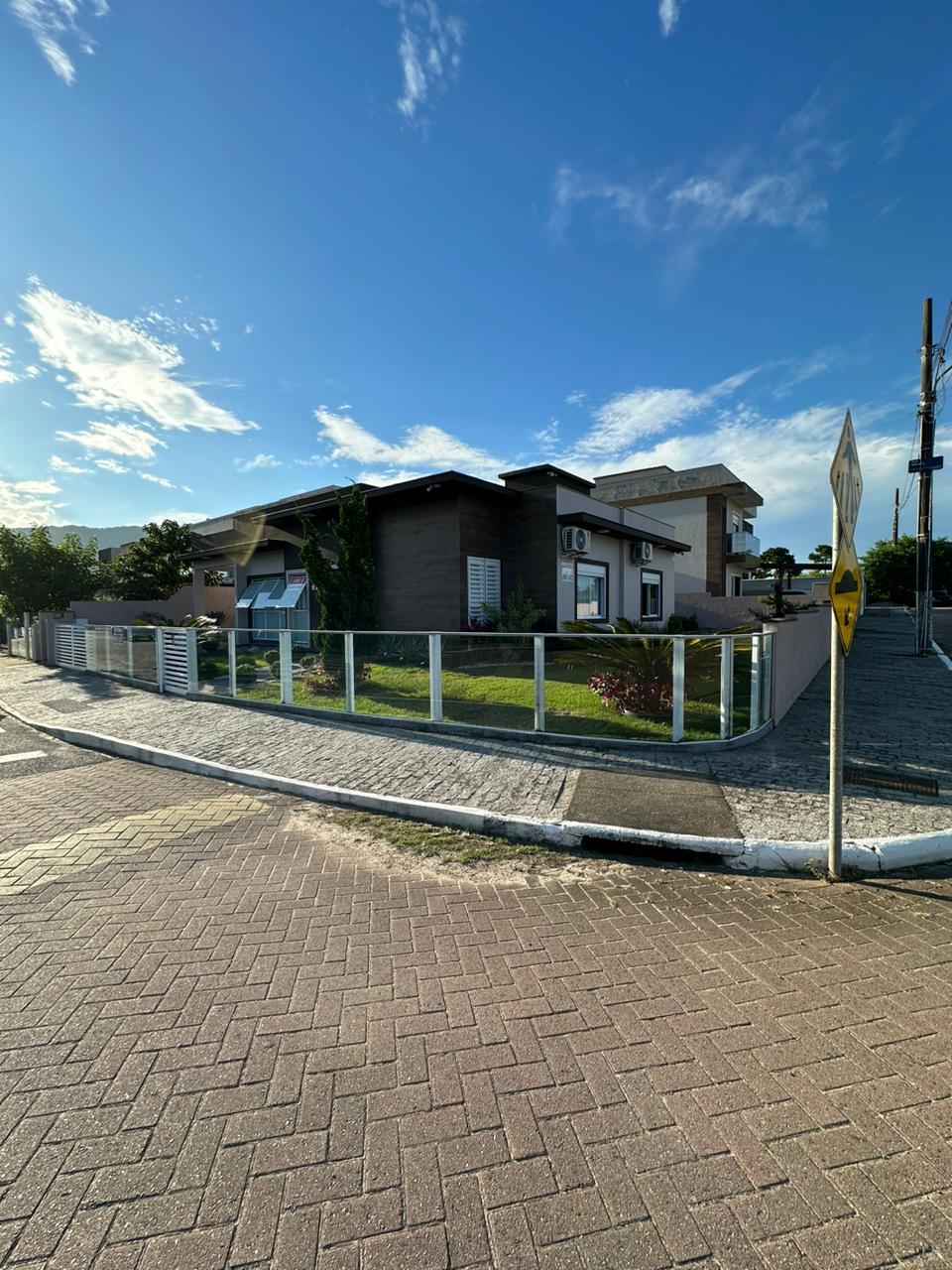 3 Bed, 2 Bath, HouseFor Sale