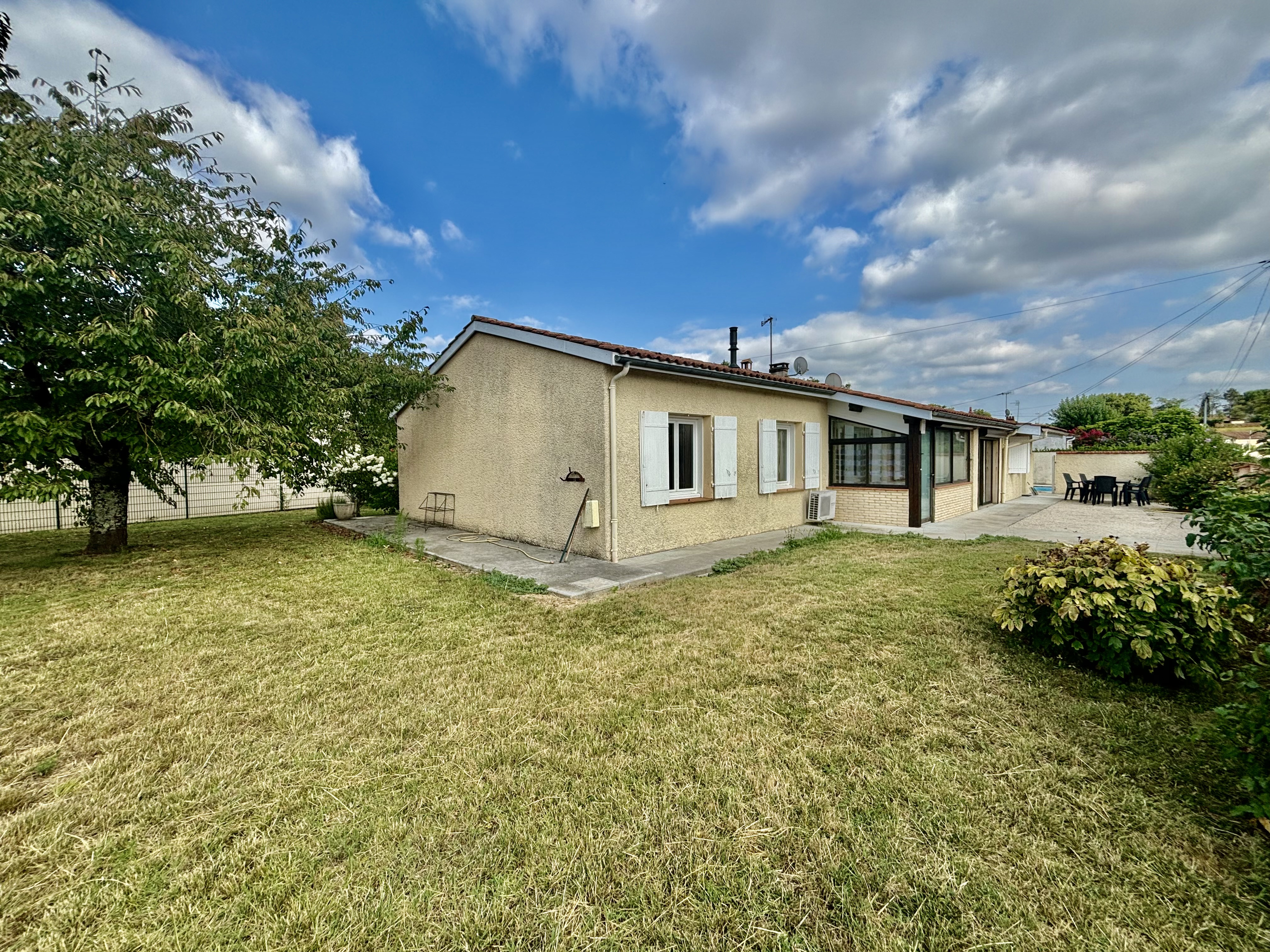 3 Bed, 2 Bath, HouseFor Sale, Monsempron-Libos, Lot-et-Garonne, Aquitaine, 47500