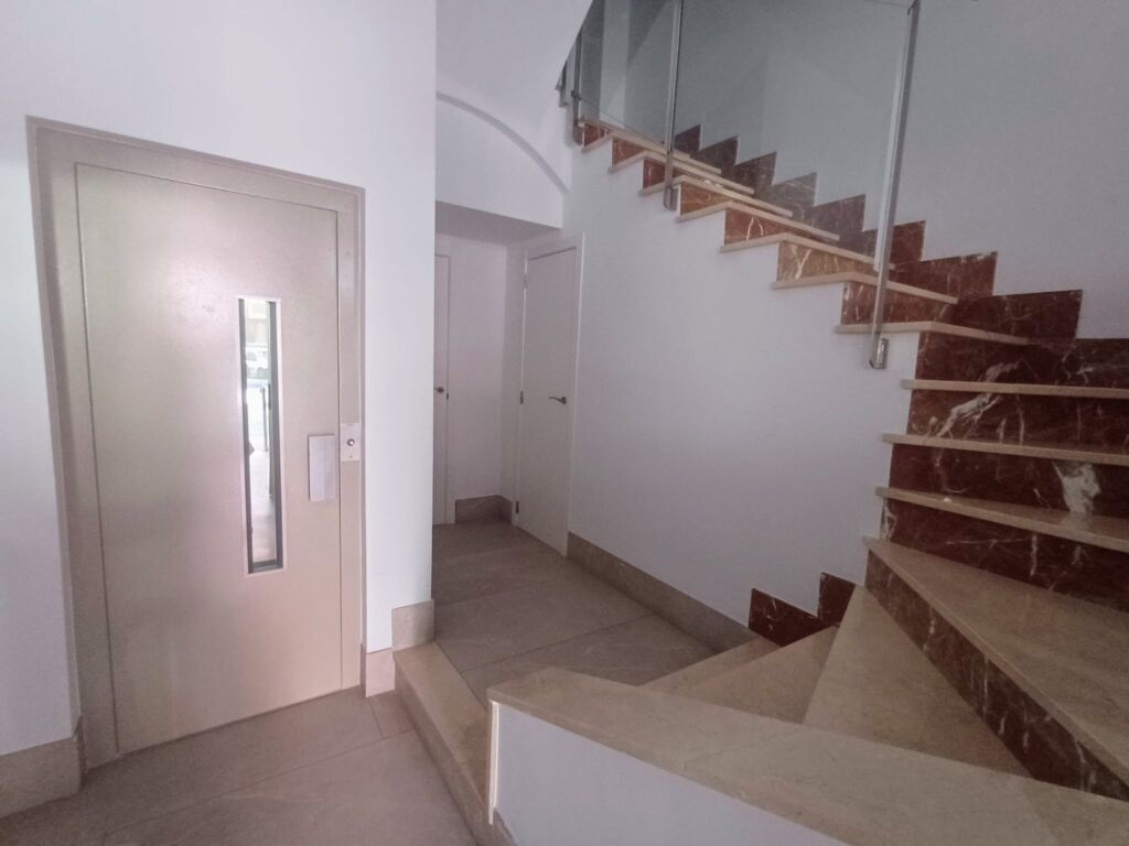 5 Bed, 3 Bath, ApartmentFor Sale, Oliva, Valencia, 46780