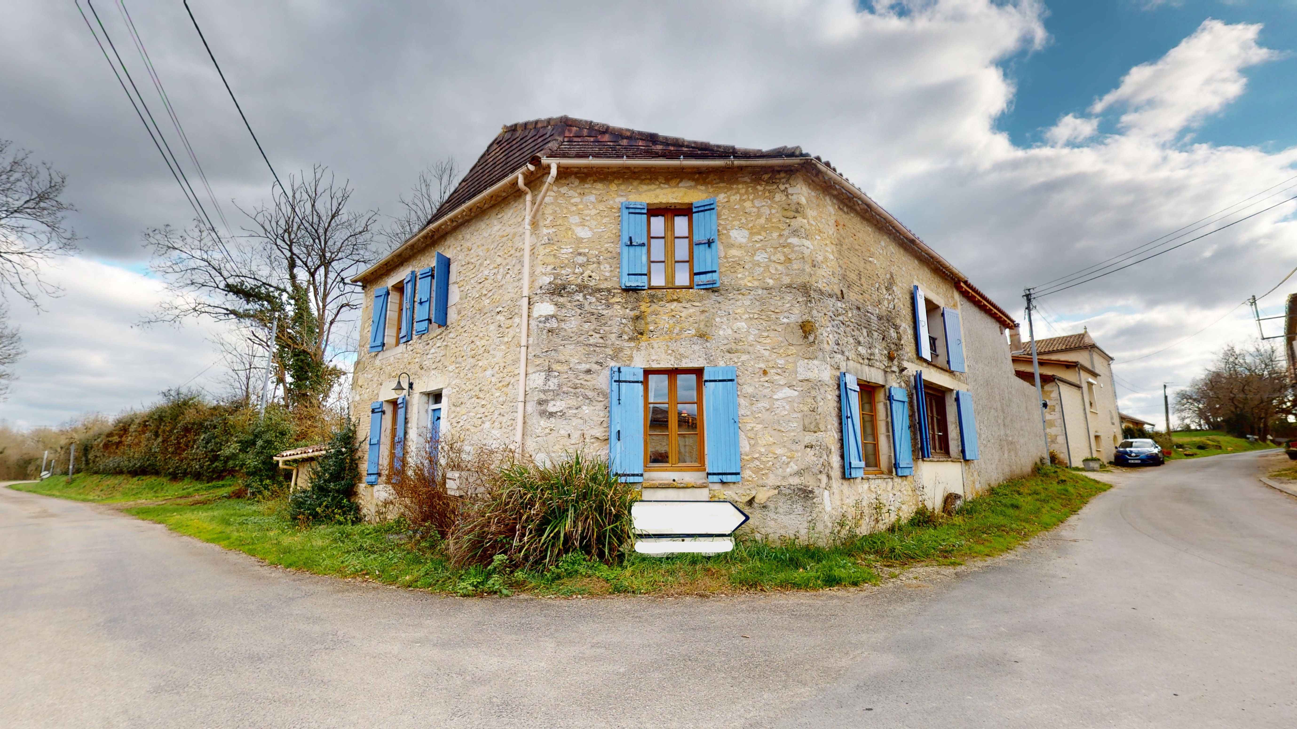 3 Bed, 1 Bath, HouseFor Sale, Lauzun, Lot-et-Garonne, Aquitaine, 47410