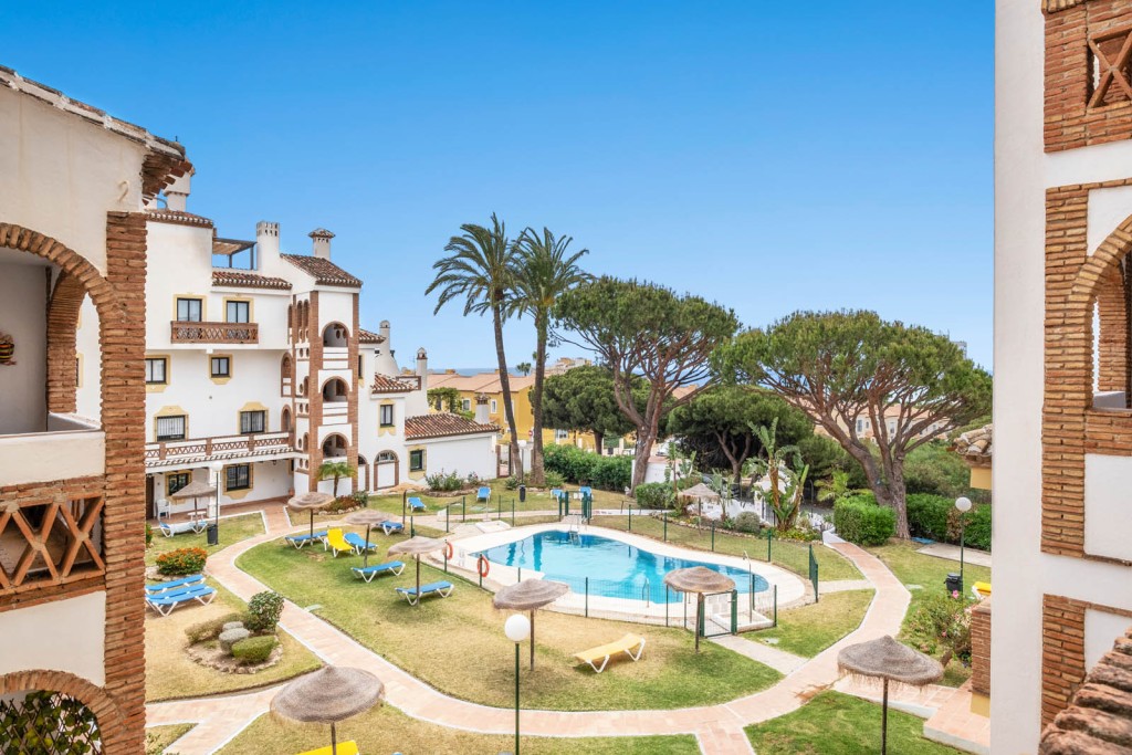 2 Bed, 2 Bath, HouseFor Sale, Calahonda, Malaga