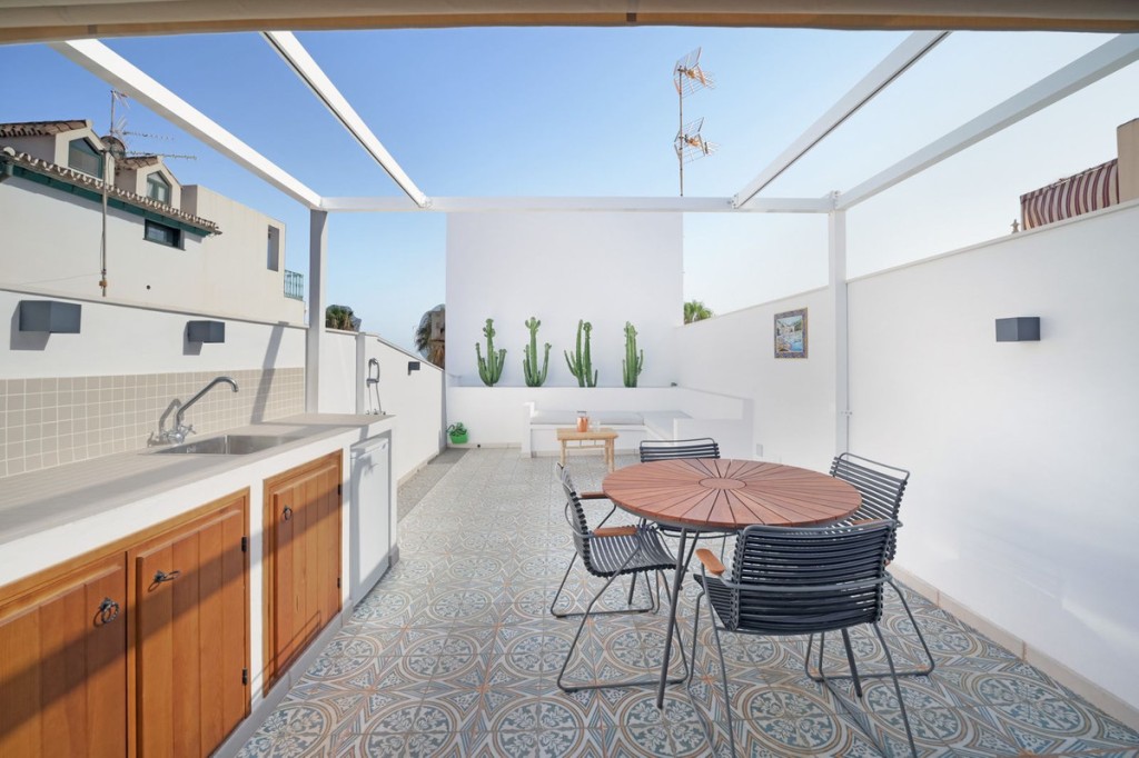 2 Bed, 1 Bath, HouseFor Sale, Caleta de Vélez, Malaga