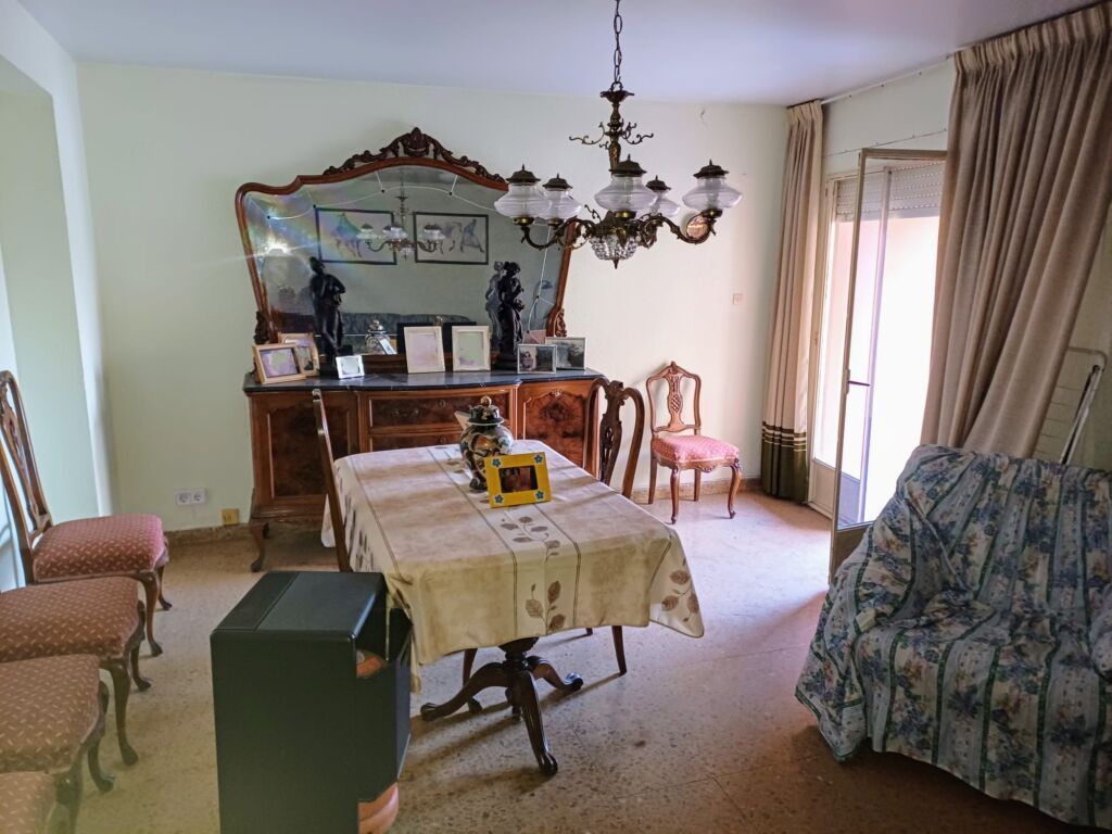 4 Bed, 2 Bath, ApartmentFor Sale, Oliva, Valencia, 46780
