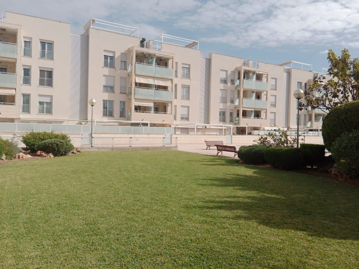 32 Bed, 2 Bath, ApartmentFor Sale, Palma de Mallorca, Islas Baleares