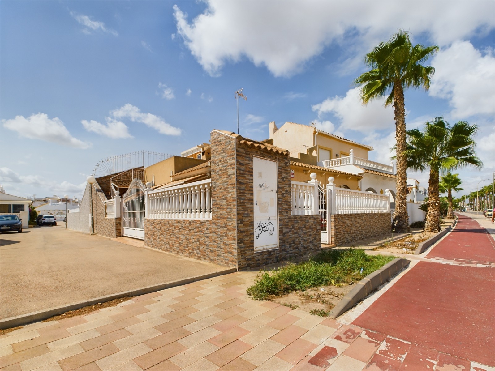 3 Bed, 2 Bath, HouseFor Sale, Los Alcazares, Murcia