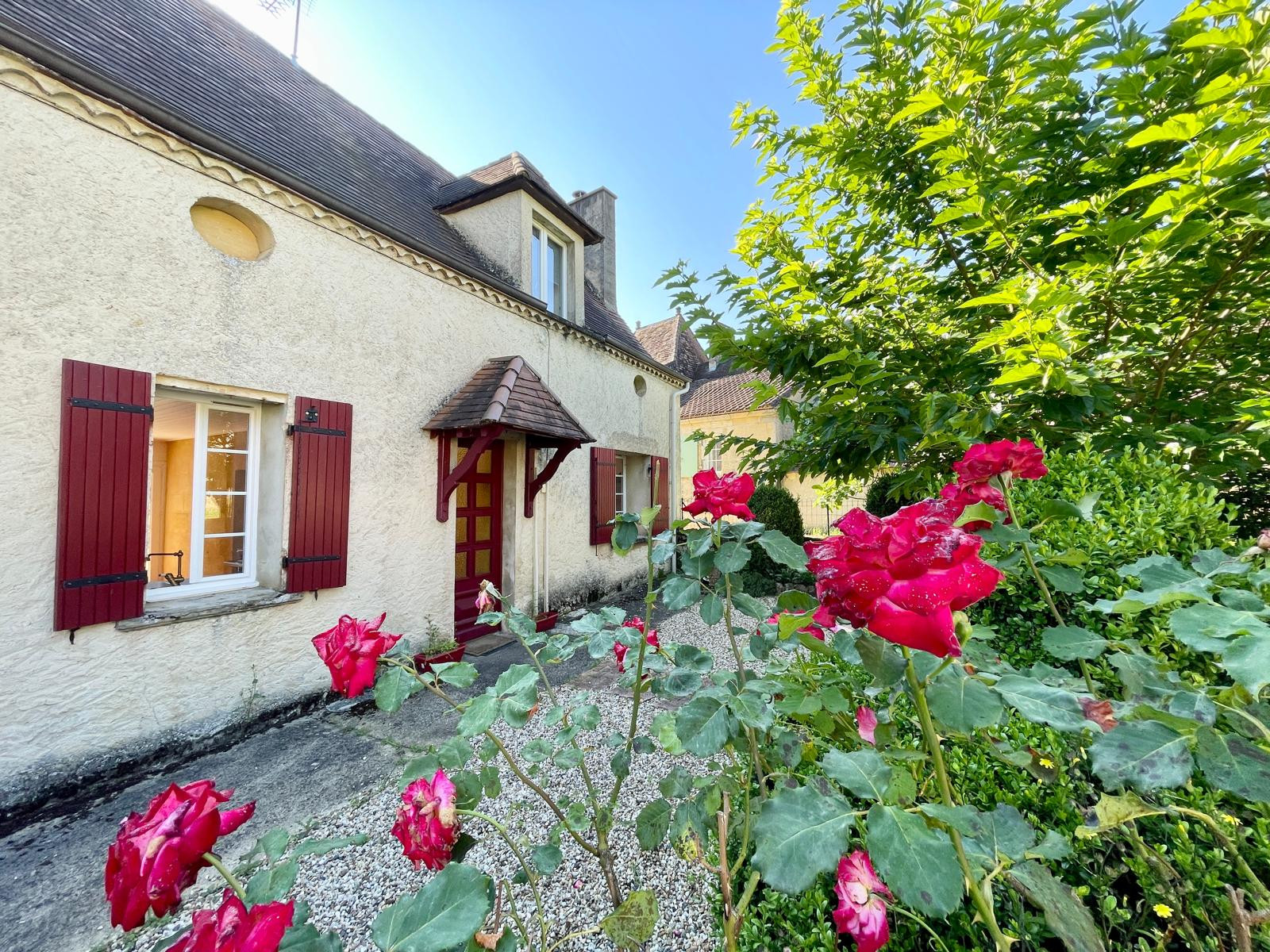 5 Bed, 1 Bath, HouseFor Sale, Varennes, Dordogne, Aquitaine, 24150
