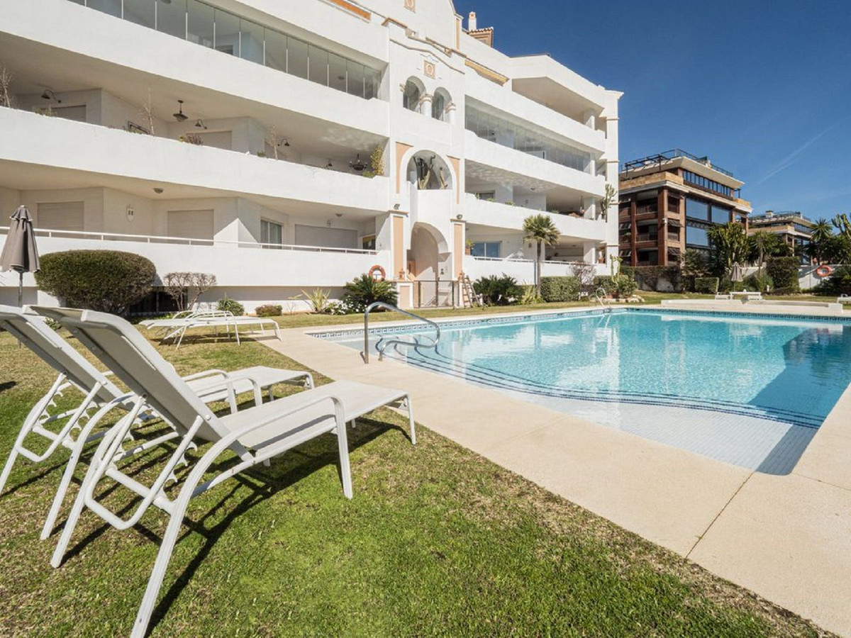 2 Bed, 2 Bath, ApartmentFor Sale, Puerto Banus, Malaga