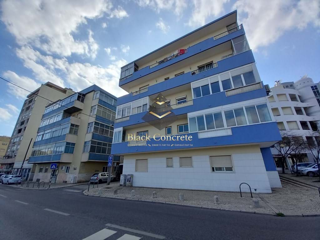 4 Bed, 2 Bath, ApartmentFor Sale, Almada, Setubal, 2810-246