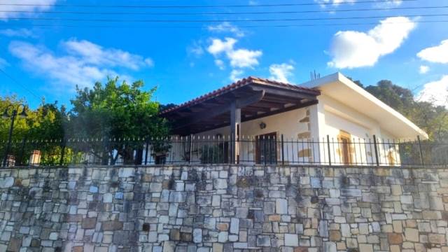 3 Bed, 2 Bath, HouseFor Sale, Chania, Crete