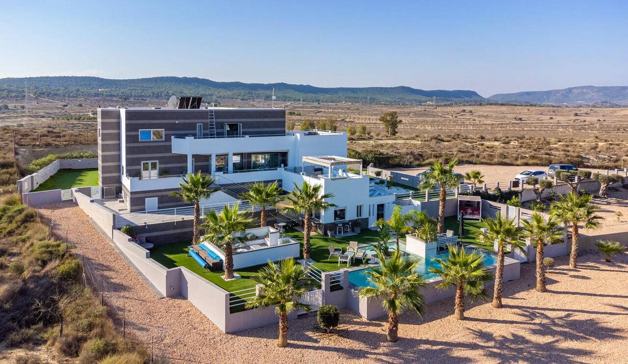 5 Bed, 5 Bath, HouseFor Sale, Torremendo, Alicante