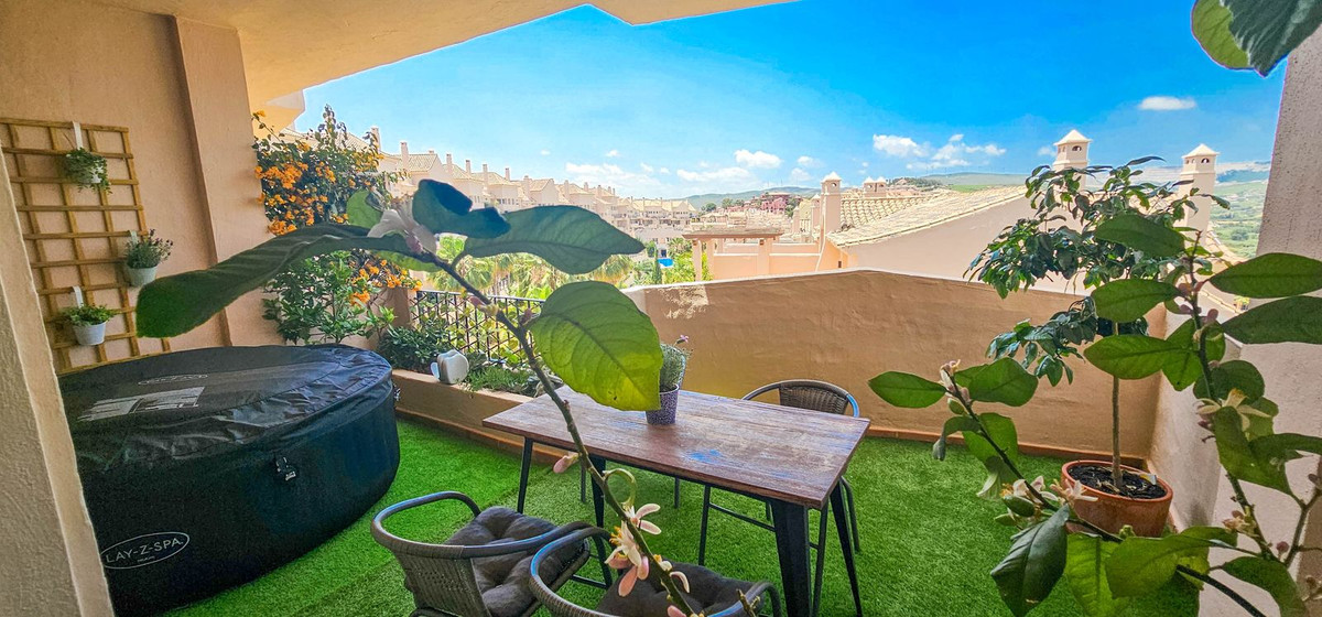 2 Bed, 2 Bath, ApartmentFor Sale, La Duquesa, Malaga