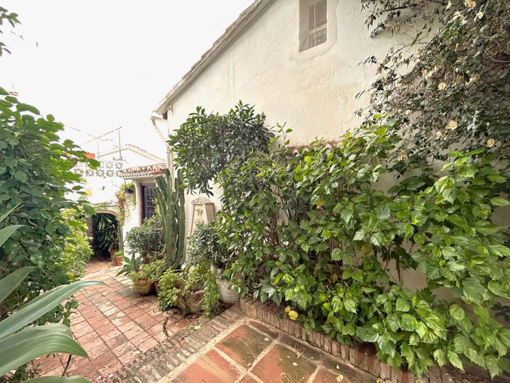 3 Bed, 2 Bath, HouseFor Sale, Marbella, Malaga