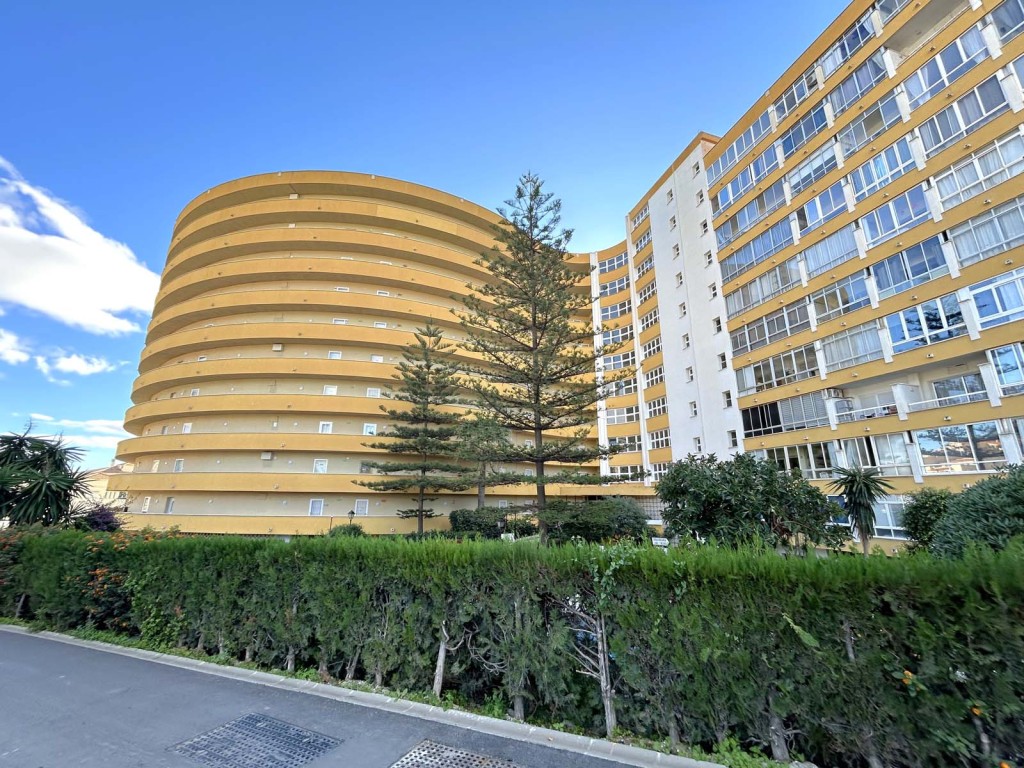 1 Bed, 1 Bath, ApartmentFor Sale, Fuengirola, Malaga