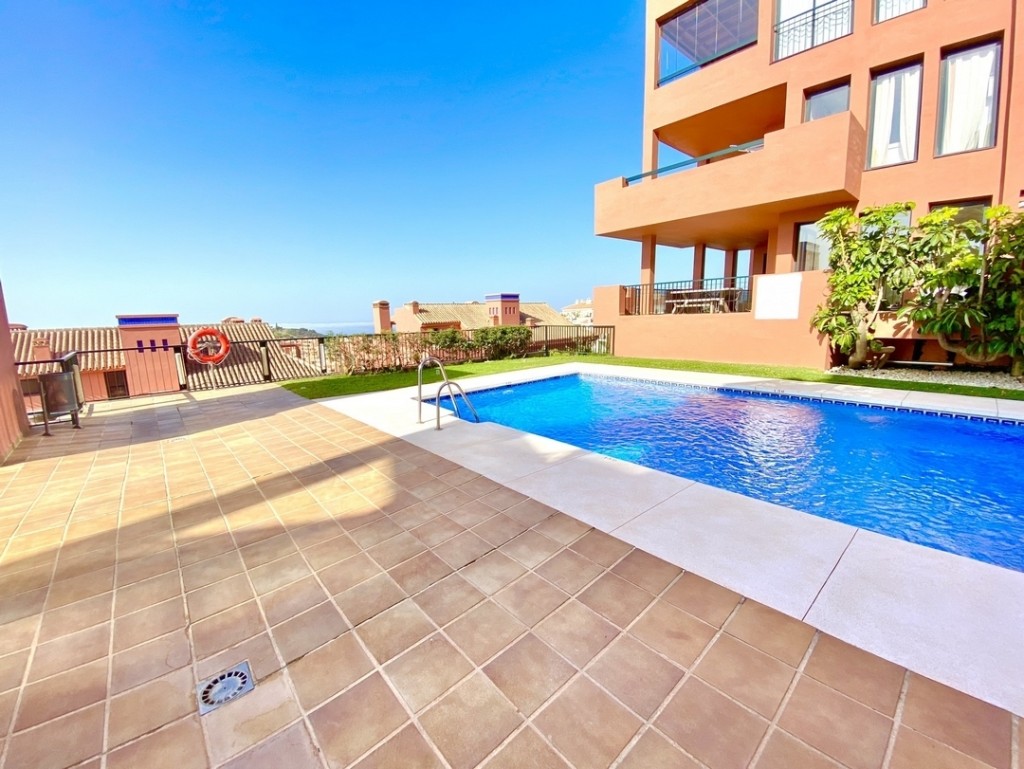 2 Bed, 2 Bath, ApartmentFor Sale, Calahonda, Malaga
