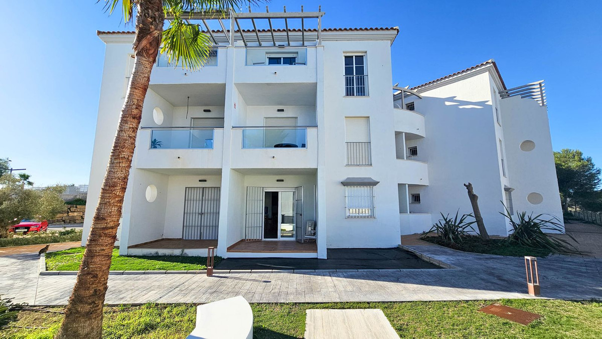 2 Bed, 1 Bath, ApartmentFor Sale, La Duquesa, Malaga