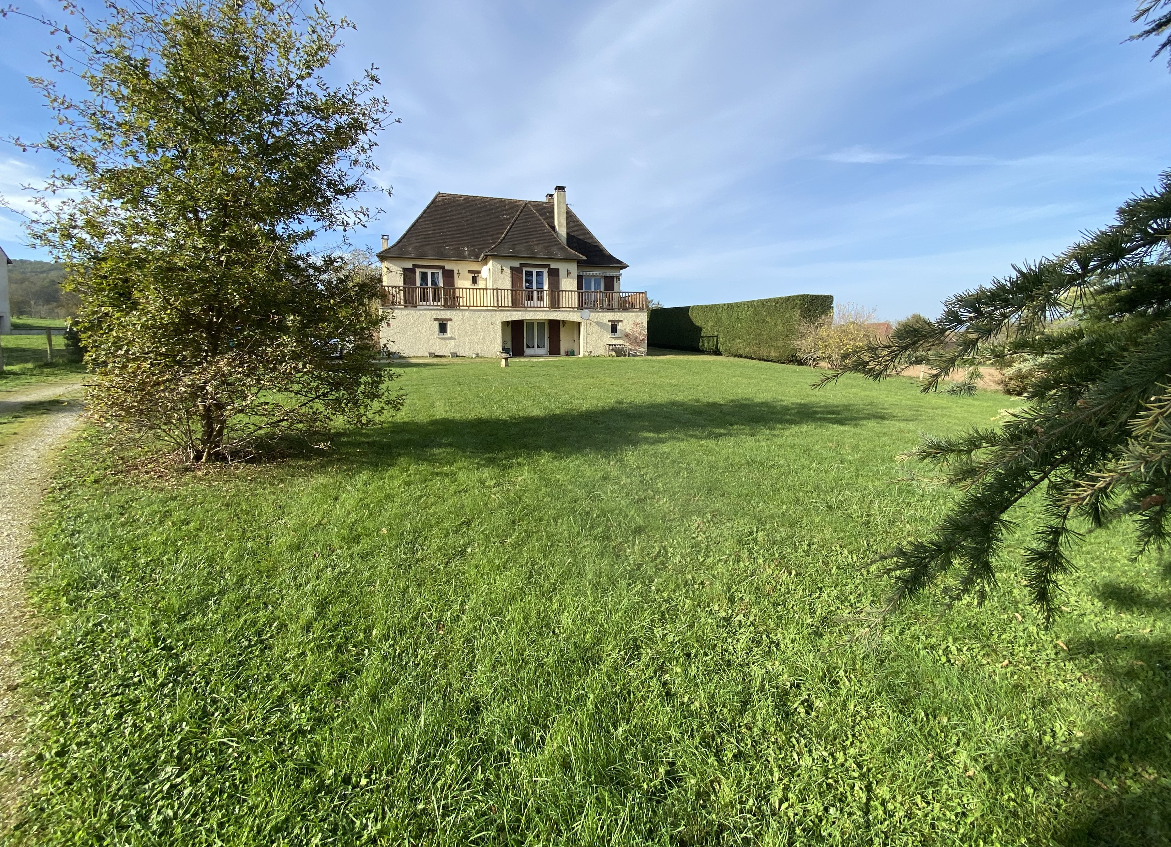 5 Bed, 1 Bath, HouseFor Sale, Siorac en perigord, Dordogne, Aquitaine, 24170