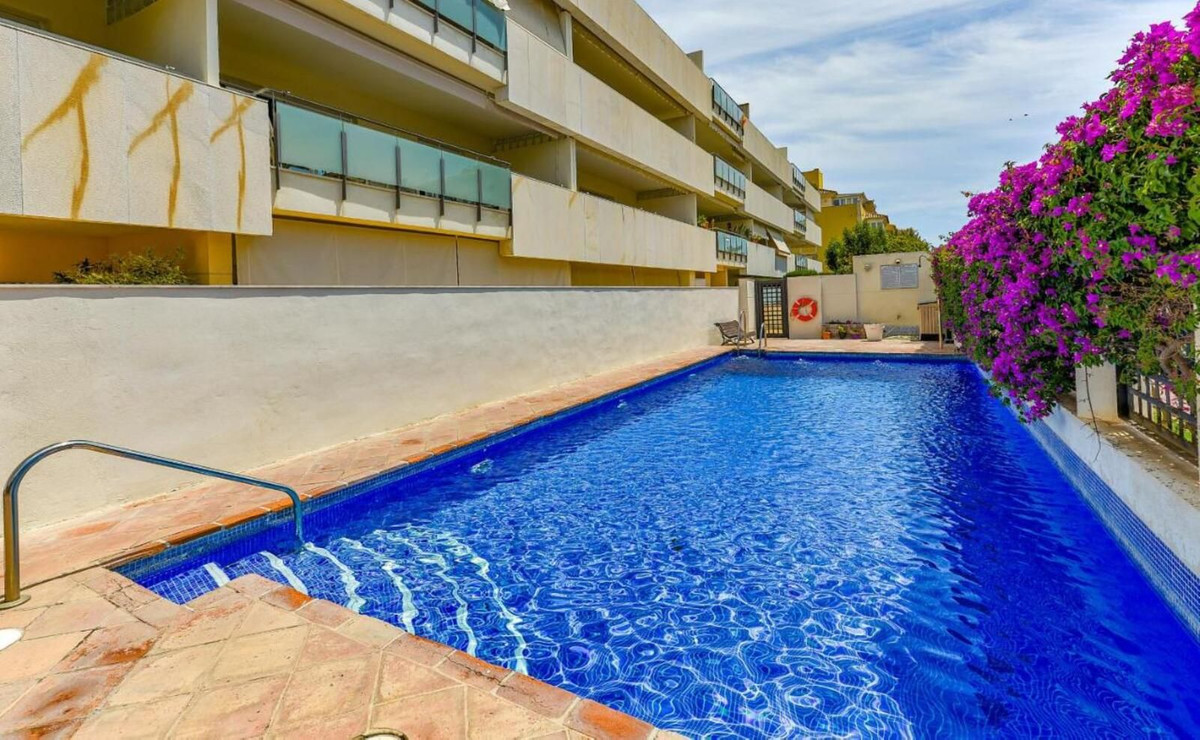 2 Bed, 2 Bath, ApartmentFor Sale, San Pedro de Alcantara, Malaga