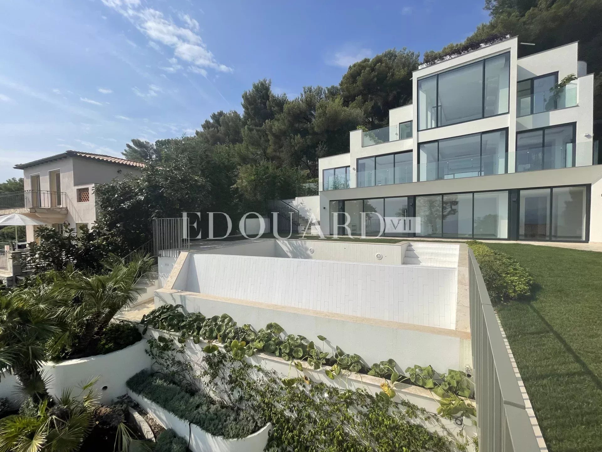 4 Bed, 3 Bath, HouseFor Sale, Roquebrune-Cap-Martin, Alpes-Maritimes