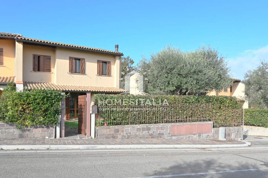 3 Bed, 4 Bath, HouseFor Sale, Orvieto, Terni, Umbria