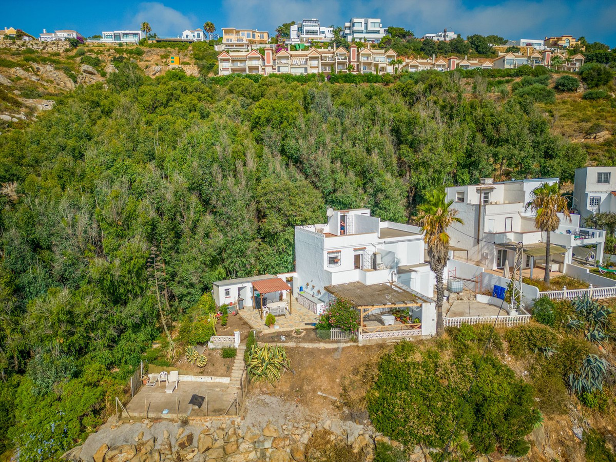 2 Bed, 2 Bath, HouseFor Sale, La Duquesa, Malaga