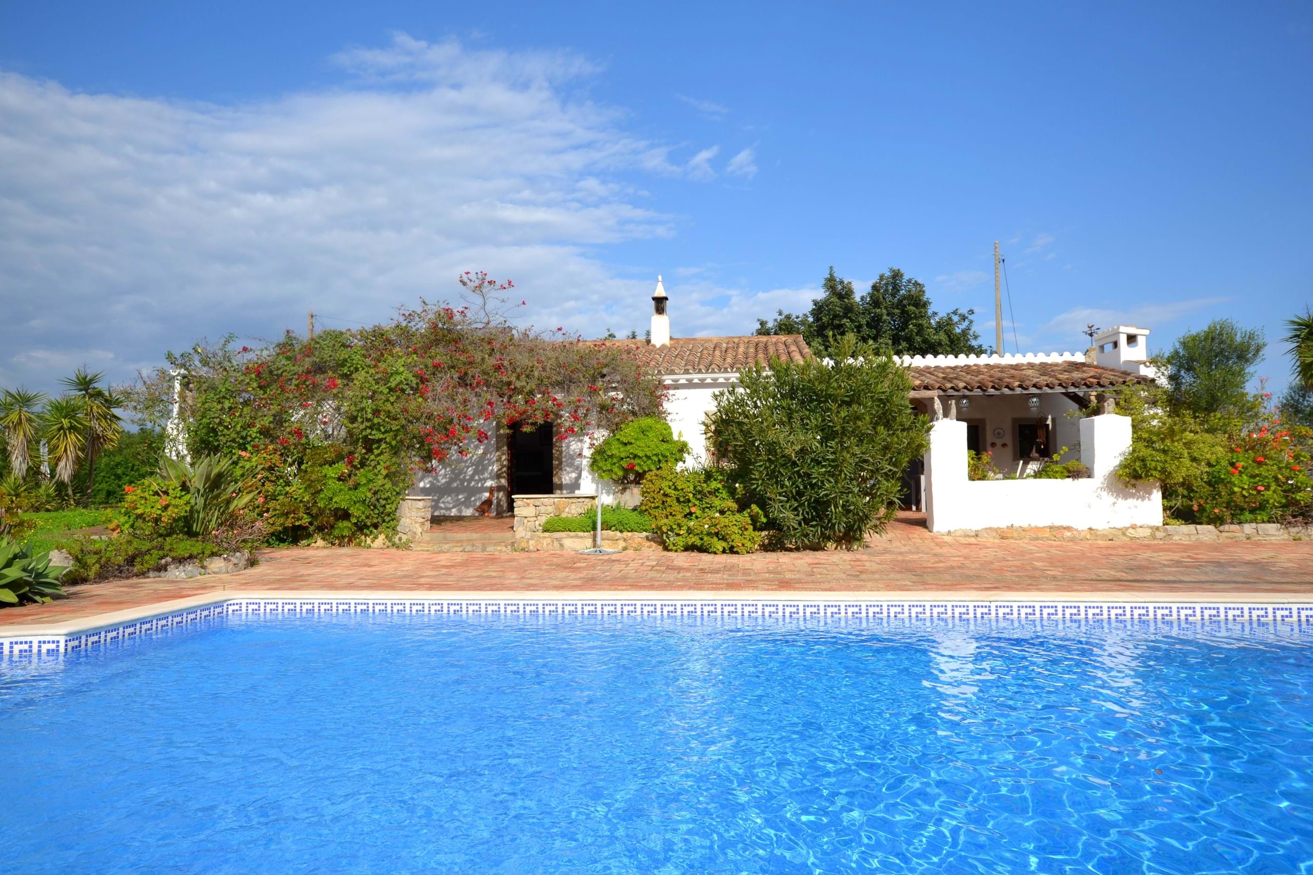 3 Bed, 2 Bath, HouseFor Sale, Sao Bras De Alportel, Faro, 8150-040
