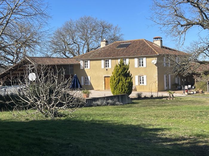 7 Bed, 4 Bath, HouseFor Sale, MIrande, Gers, Midi-Pyrenees, 32300