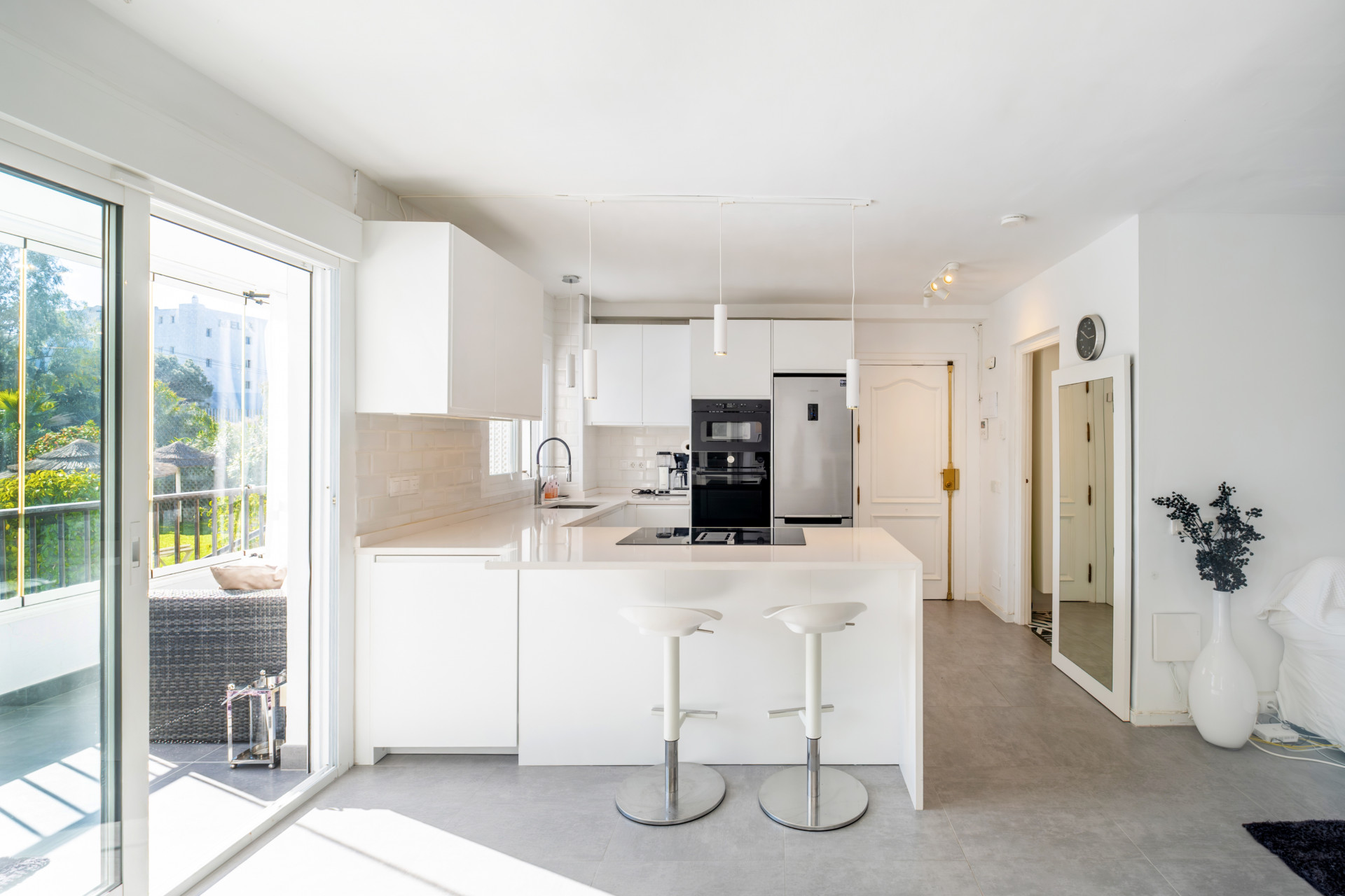 2 Bed, 1 Bath, ApartmentFor Sale, Marbella, Malaga